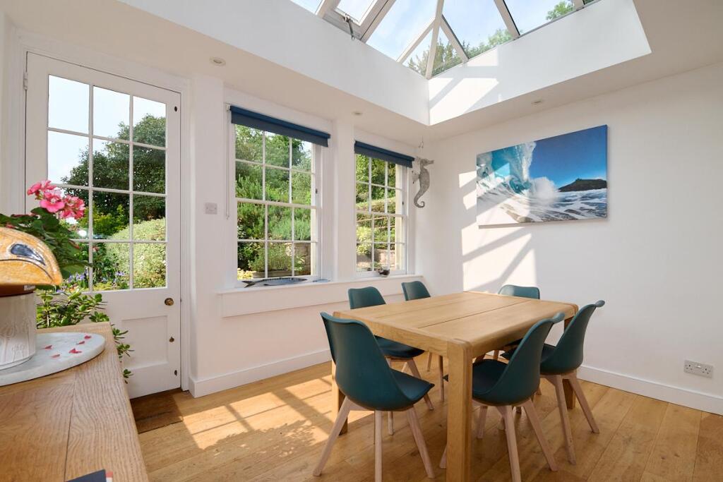 BA15 2HGBREAKFAST ROOM LO RES_.jpg
