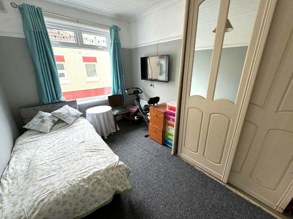 BEDROOM 2 