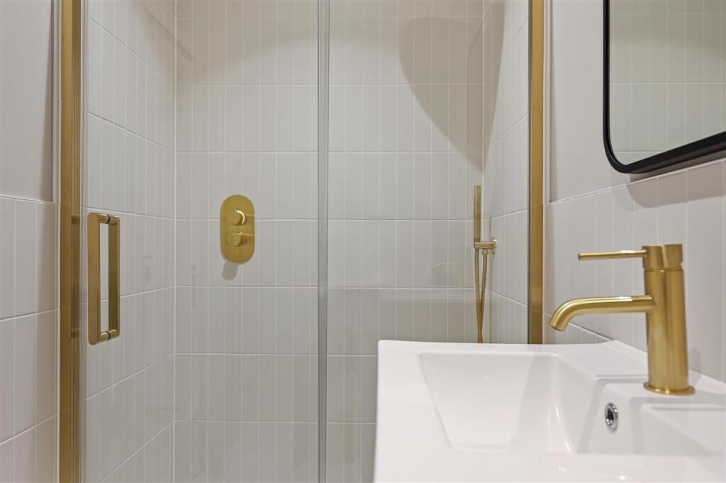 Billy - Flat 4, 240 Acton Lane - L.S - A3 (1).JPG