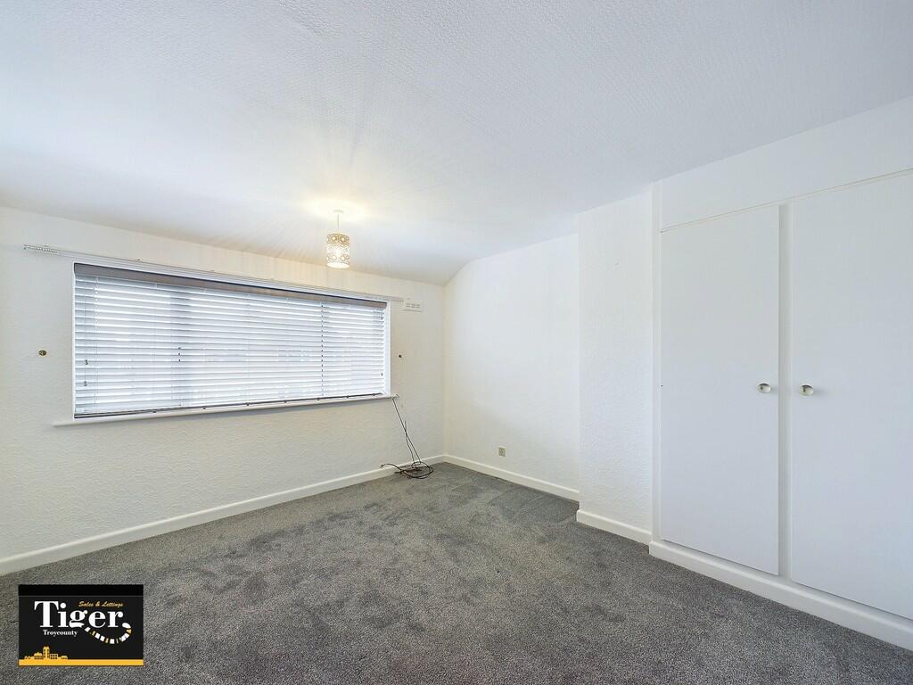 CAM02176G0-PR0406...