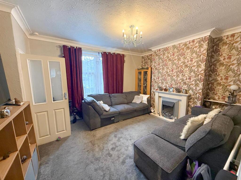 3 bed terrace, Silsden 10