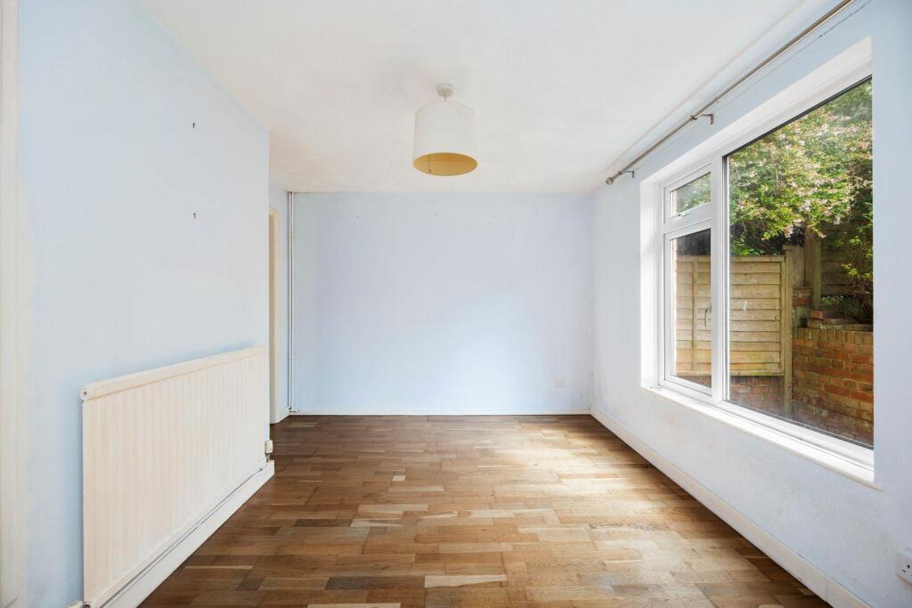 Chichester Close 3 DINING ROOM 2.jpeg