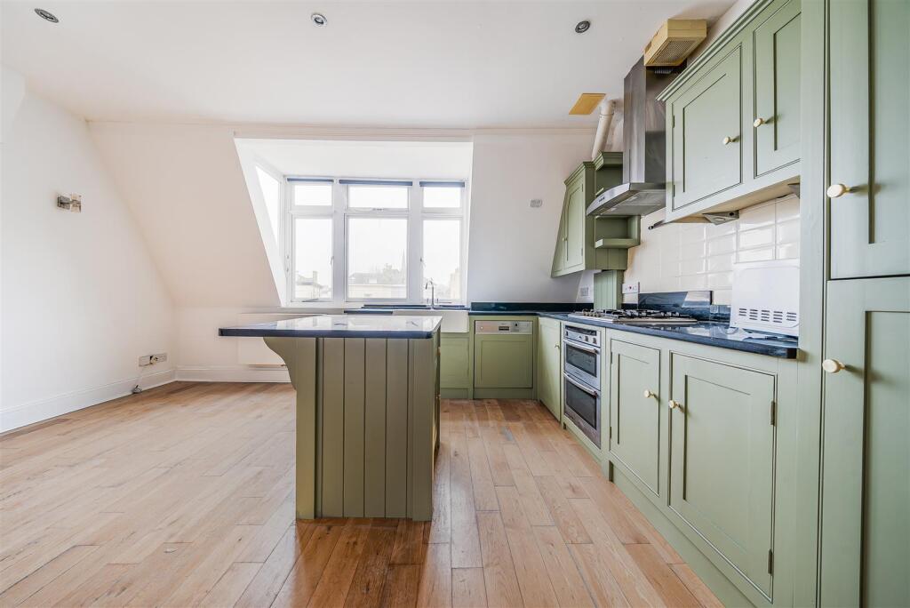 Kitchen.jpg