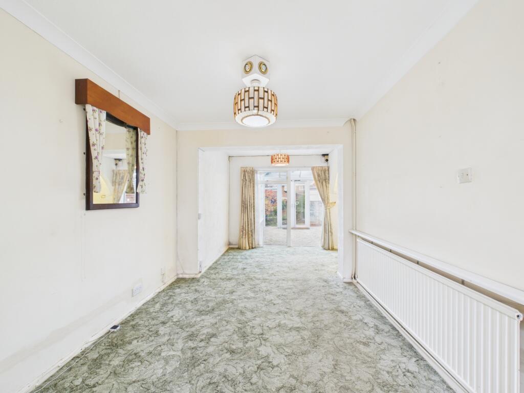 CAM02023G0-PR0175-STILL013