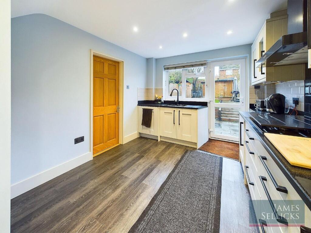 Through Lounge/Dining Room