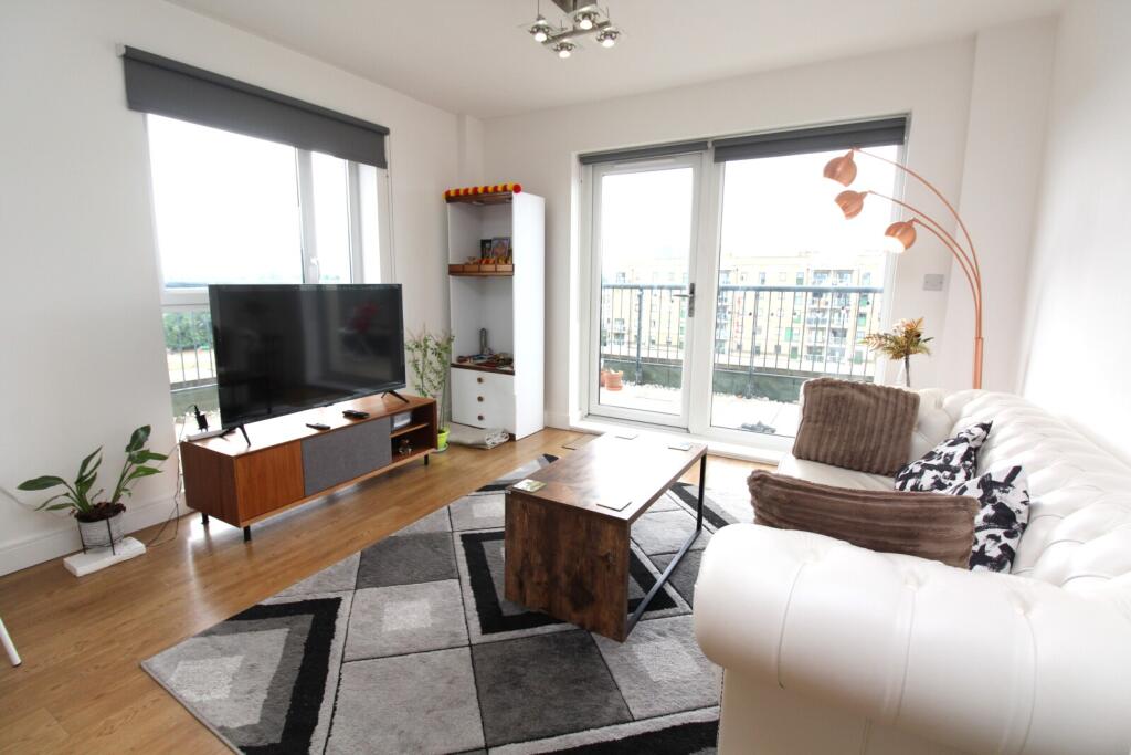 Lounge View 3