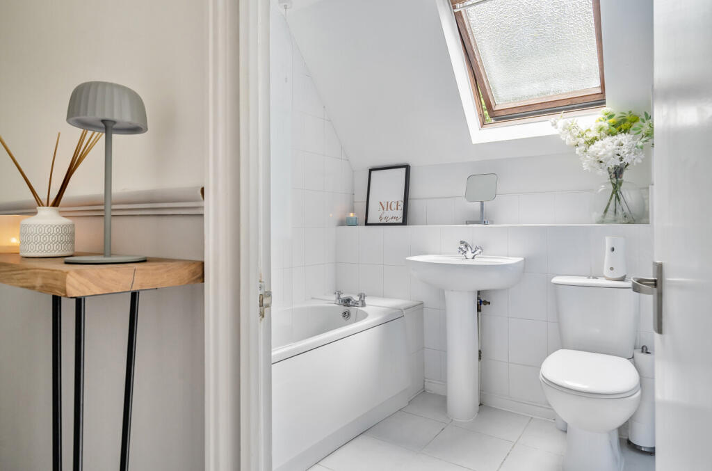 1330202-19-688b92...