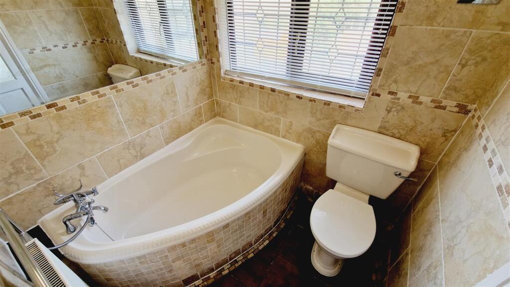 3 SEATON ENSUITE