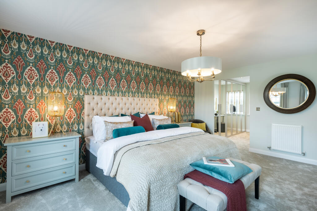 Buckingham Main bedroom