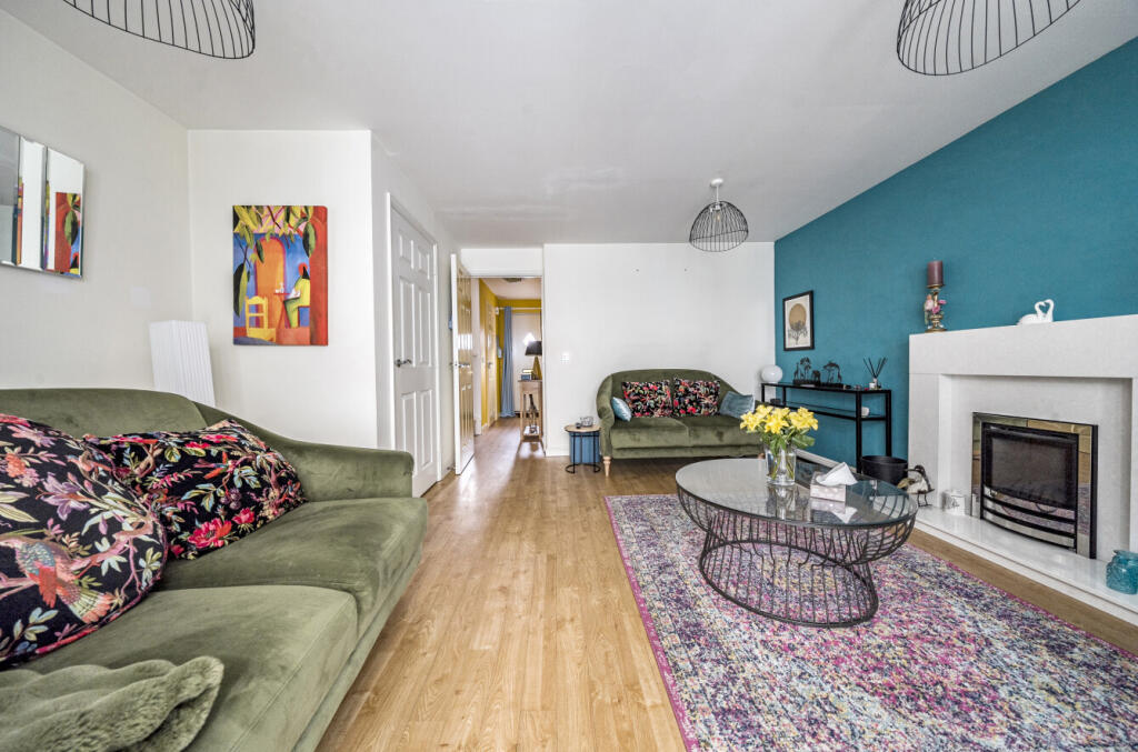 1361132-11-68de40...