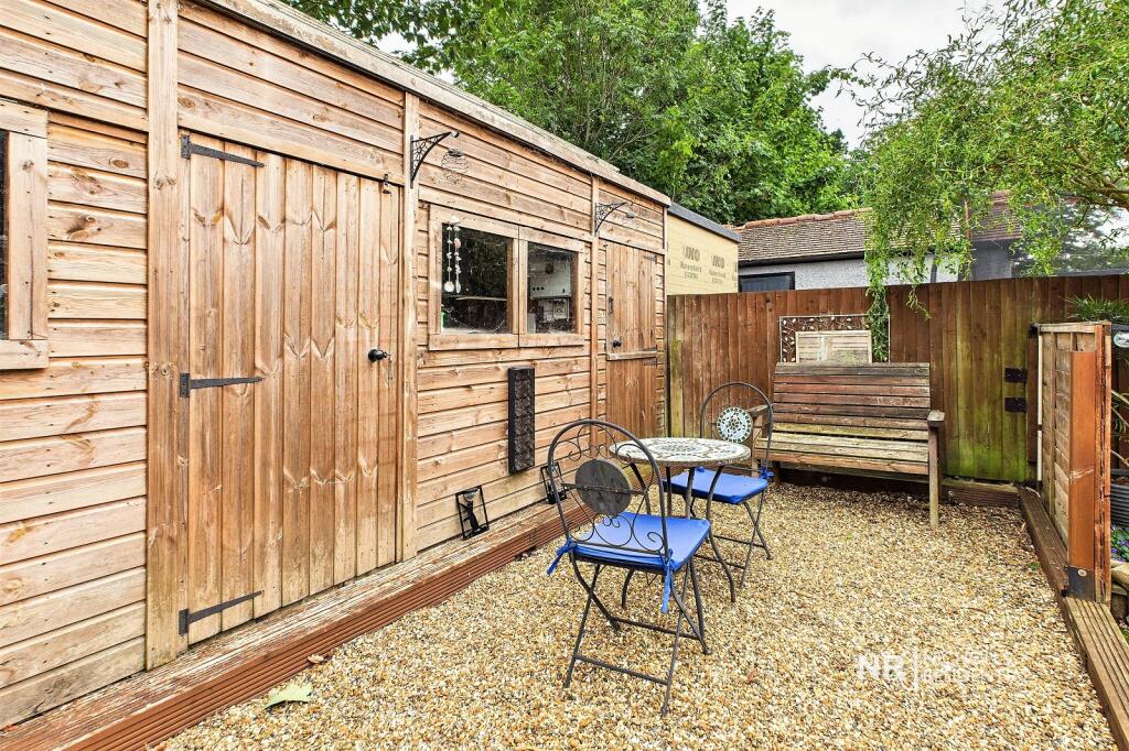 Garden Extra Photo 3