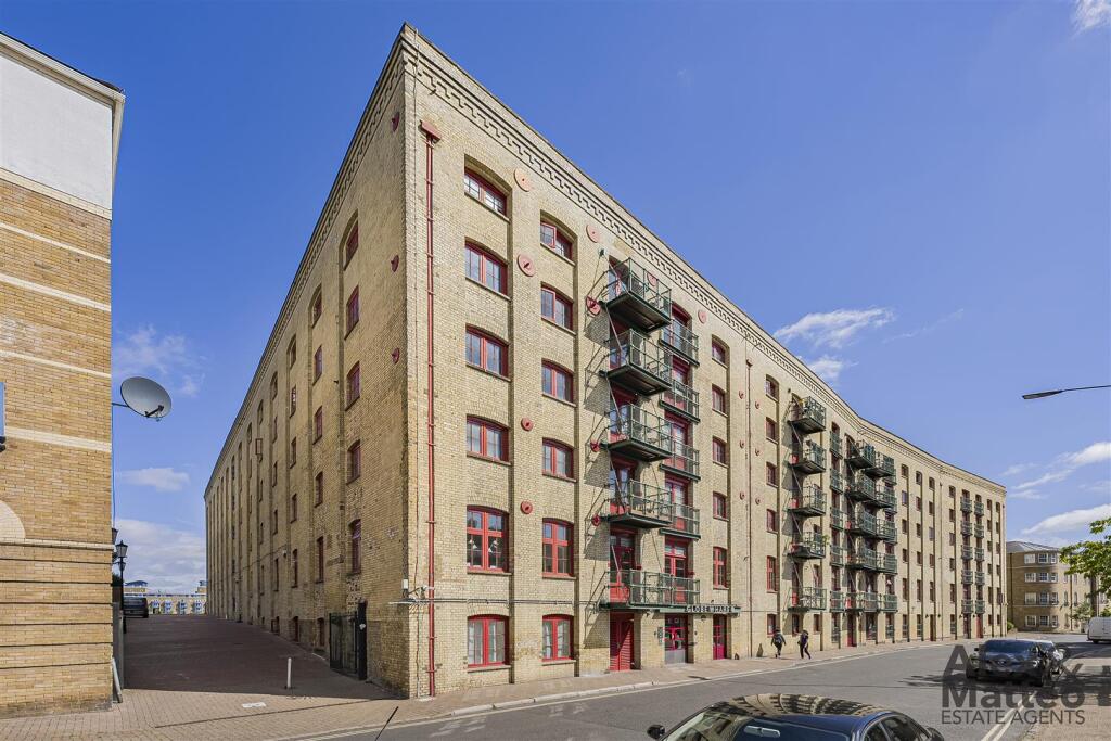 Globe Wharf