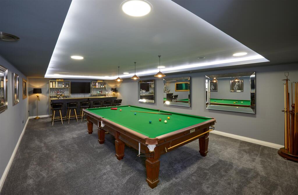 Broad View_Interior_028.jpg