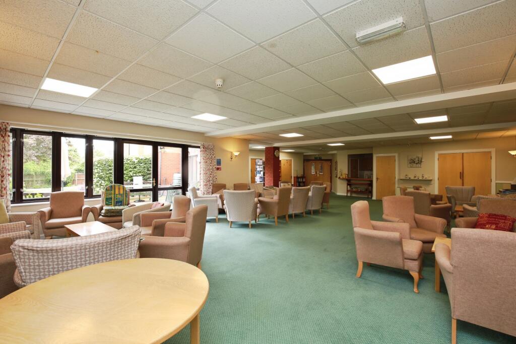 RESIDENTS LOUNGE