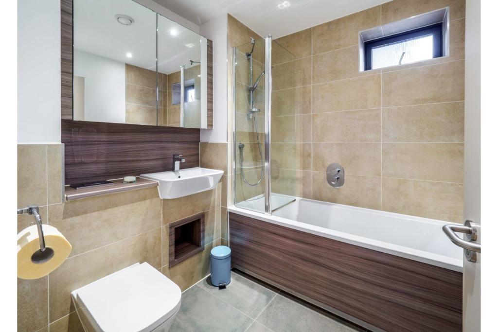 Fishers Way Wembl...