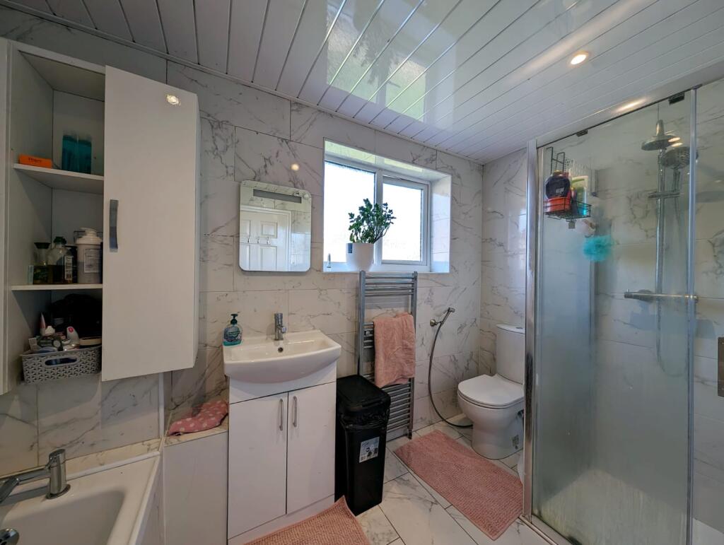 4d56a919-d716-4d72-a3b0-be3e760c859e