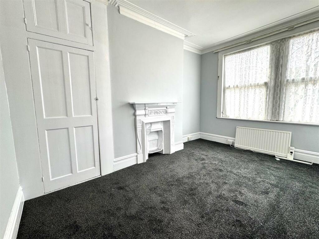 Bedroom.jpg