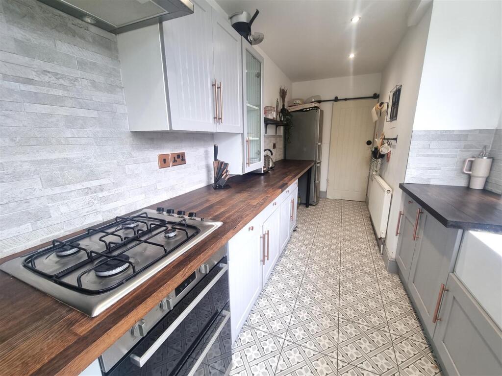 Extended Breakfast Kitchen