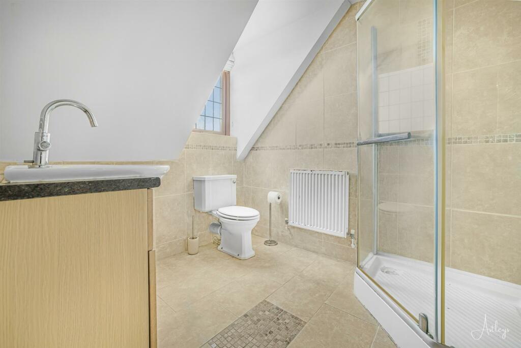 Ensuite shower room
