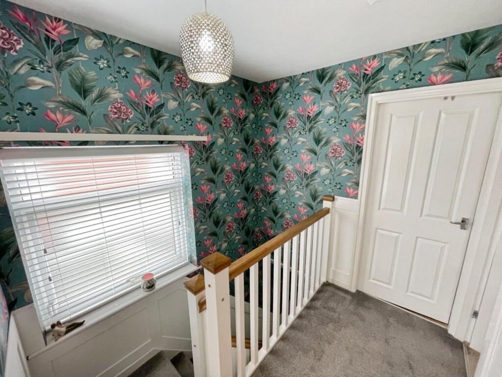 ca1bdcaf--4E26-BB99-F60873A37148-91996-00000CEE5D4