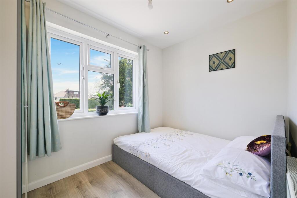 BRADSTOCK ROAD, 70- (17).jpg