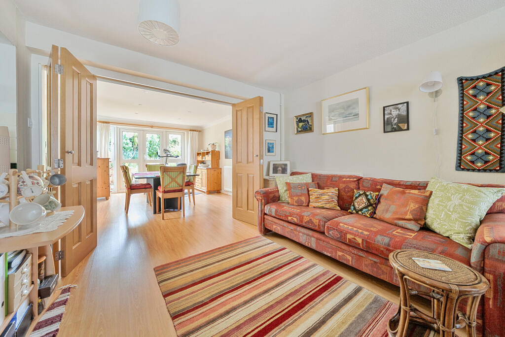 1304567-12-684166...