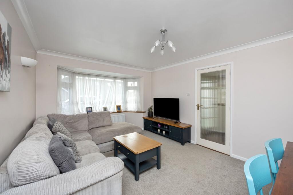 Lounge / Dining Room