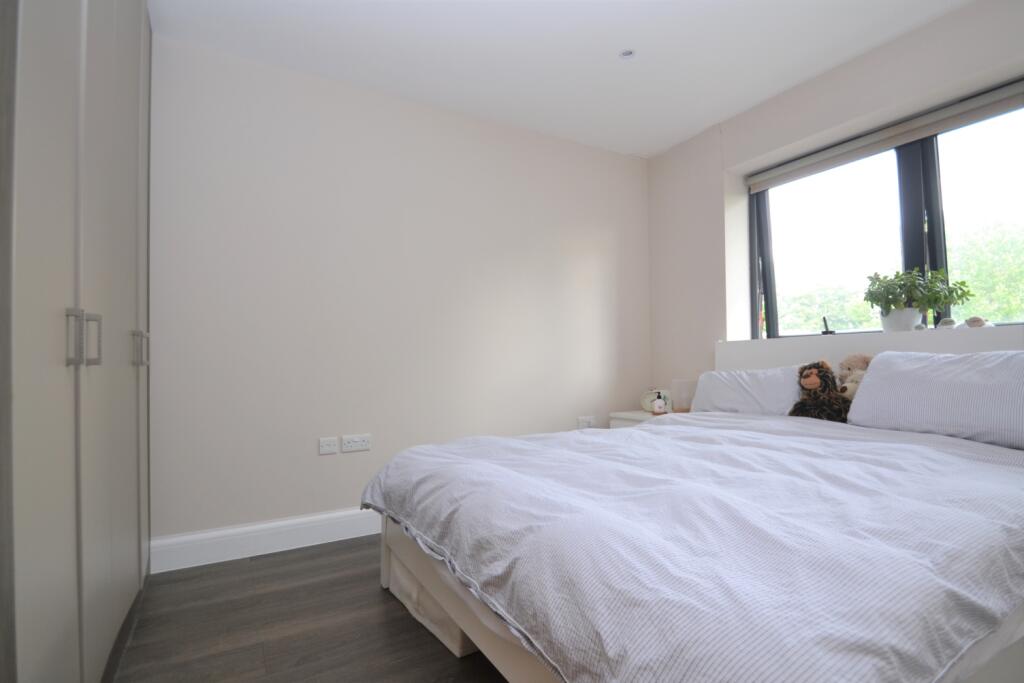 Master bed