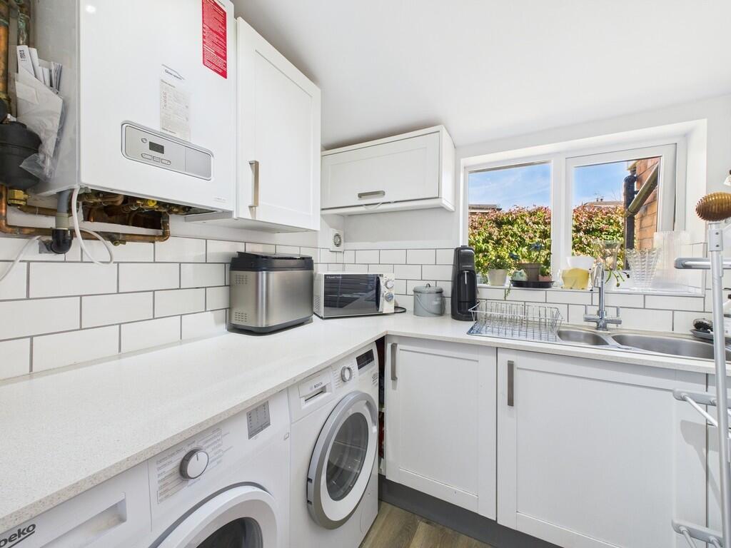 CAM02854G0-PR0330...