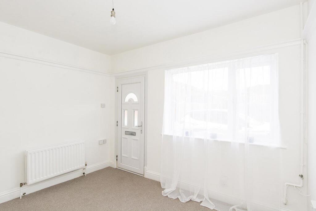 (Lounge Photo Three)