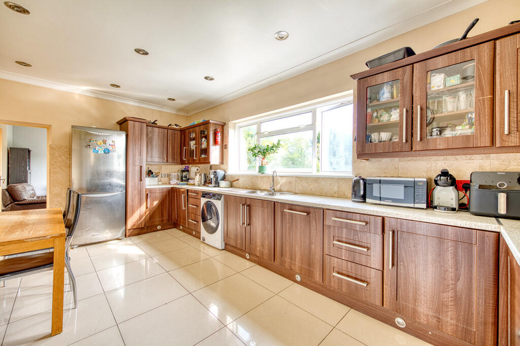 Kitchen 2