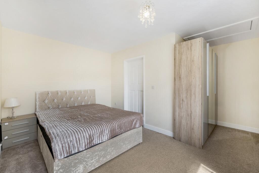 106b Robin Hoods Walk (Boston)-20