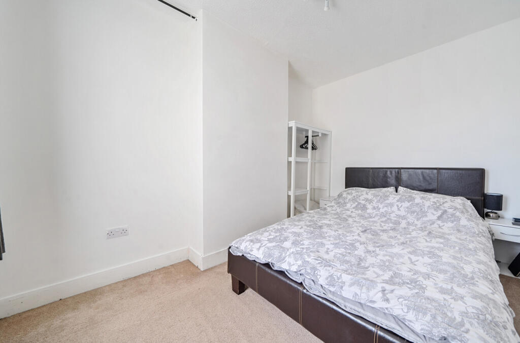 1317832-7-68652df...