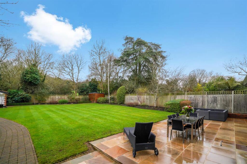 22 Littleton Crescent - ZTJIk5oDid5NJc8itNdr.jpg