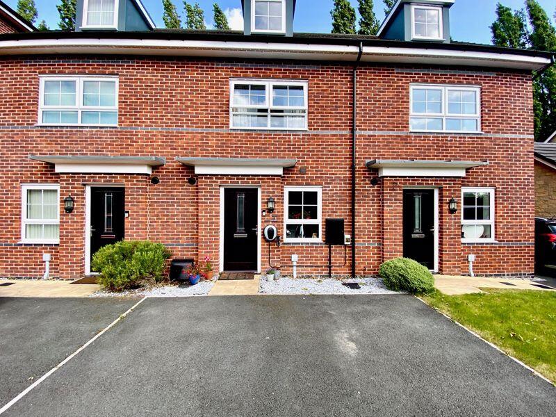 Front Elevation/Driveway