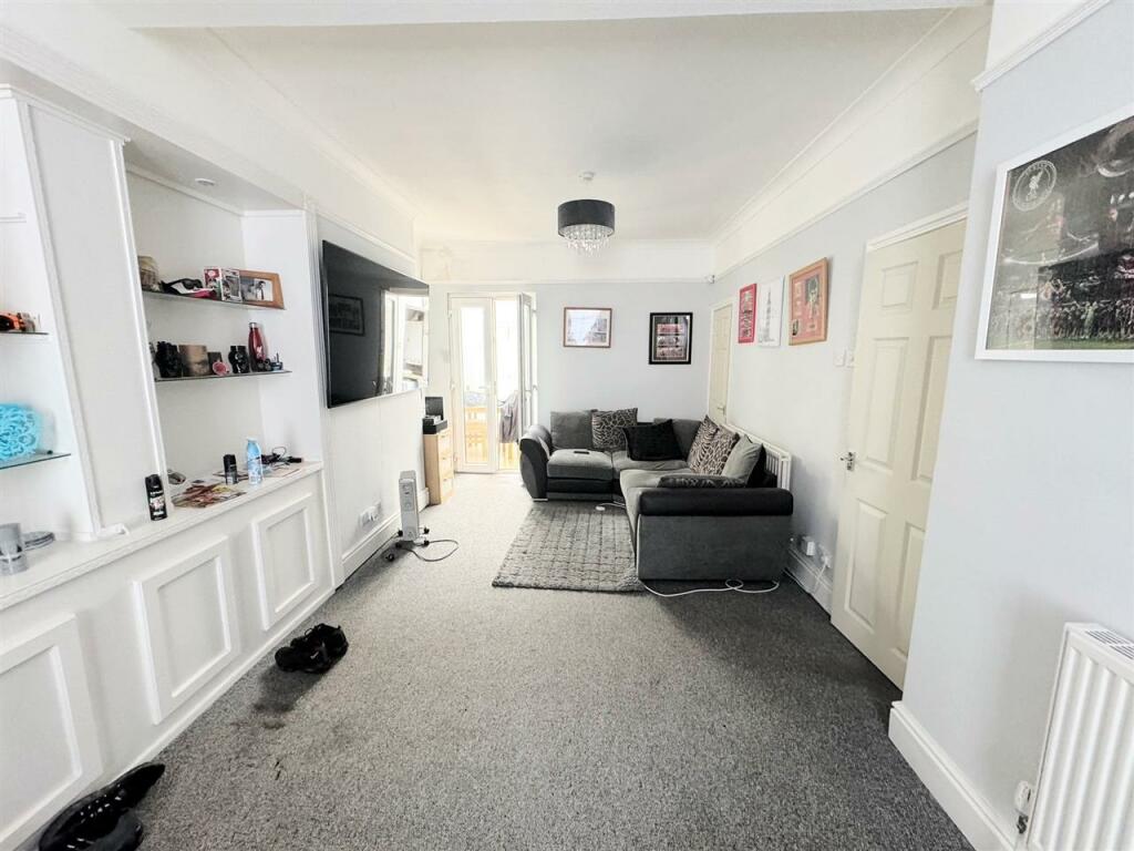 Through Lounge
