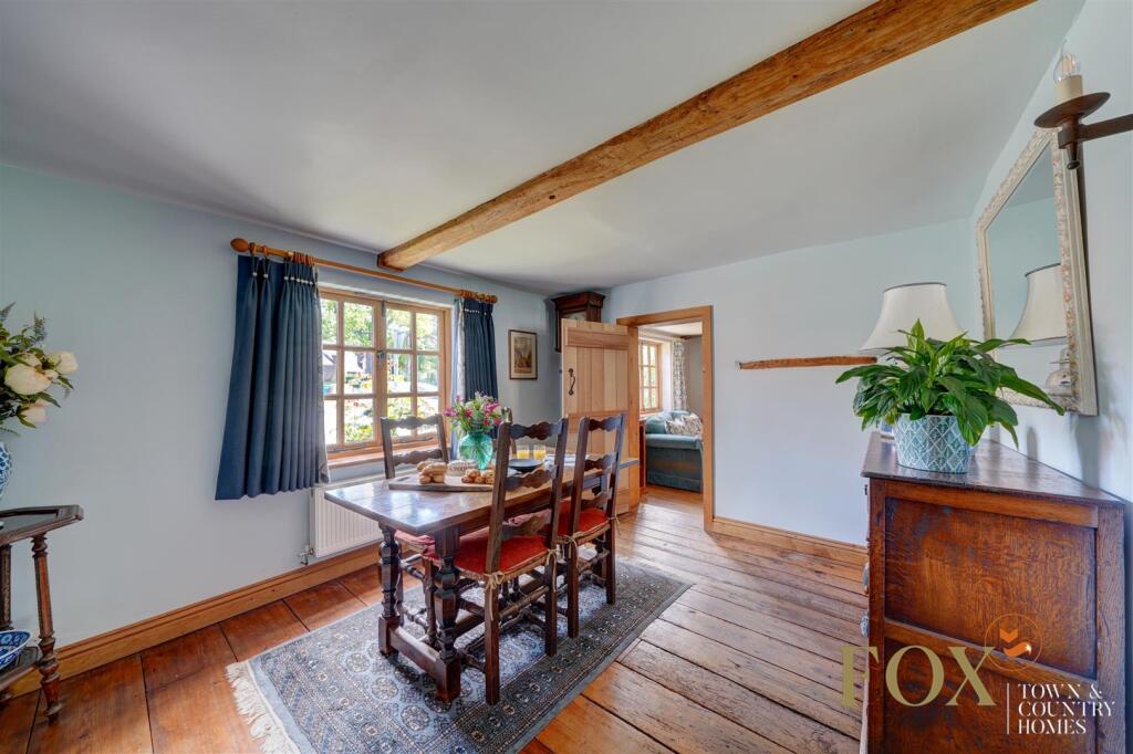 Folly Cottage (2).jpg