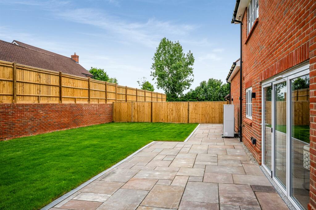 Large and Maintianable Garden