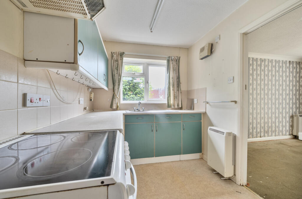 1306994-9-684aee7...