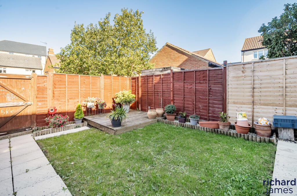 7618fb9712bc4fbeafea03469e7f76b7