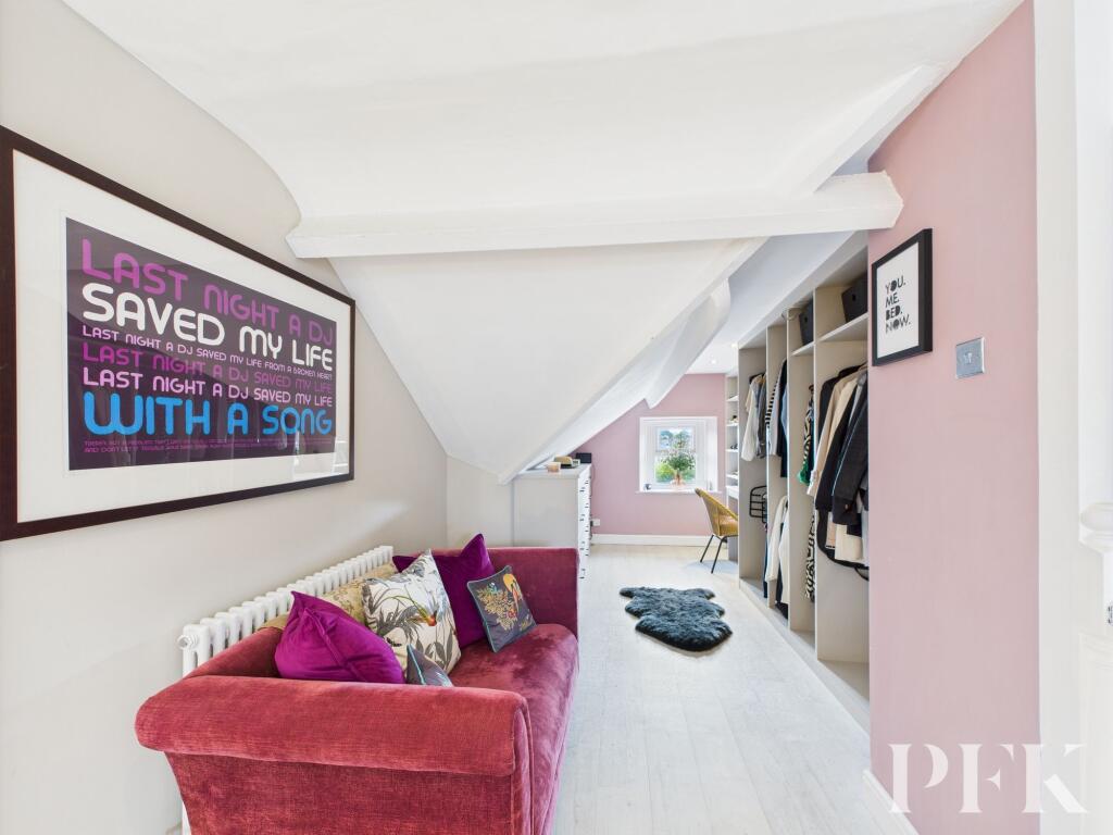 Bedroom 1 dressing area