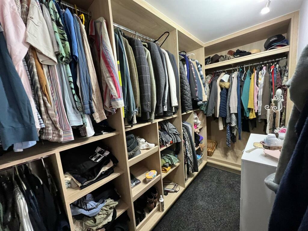 Master Suite - Bedroom