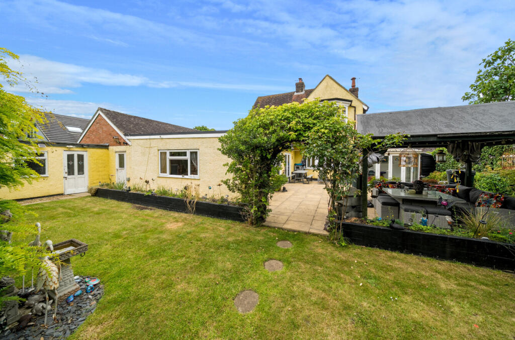 1305889-4-6848988...