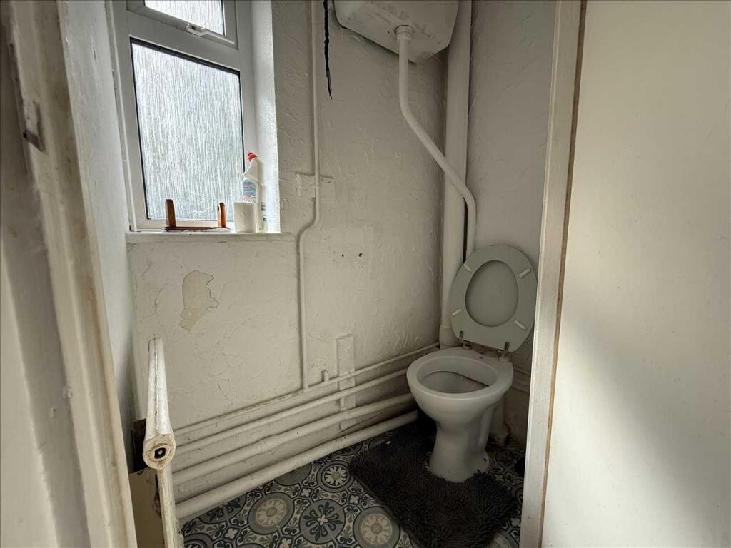 CLOAKROOM