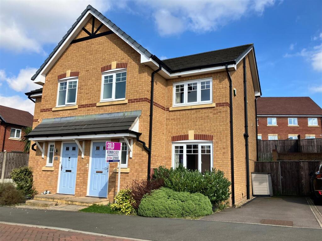 5 moreton close - sold.jpg