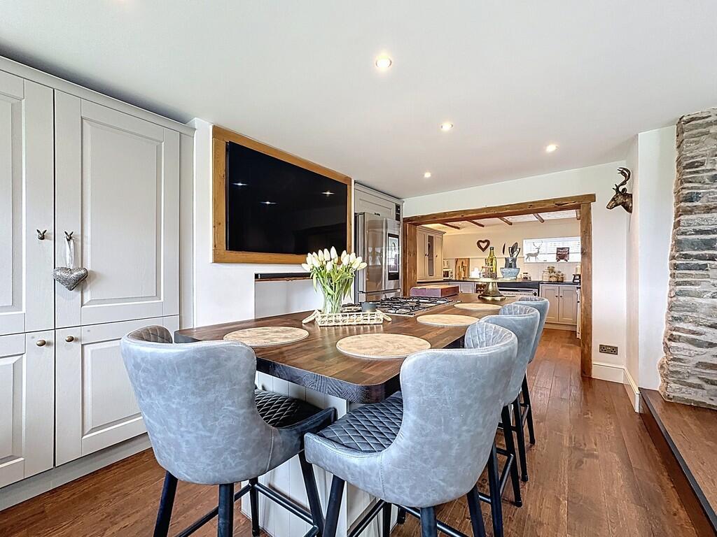 Kitchen breakfast...