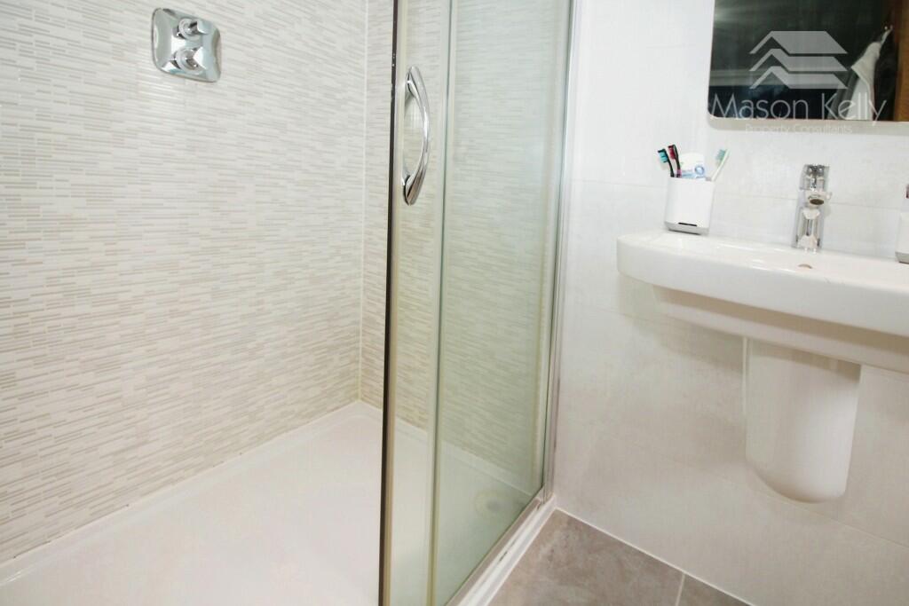 EN SUITE
