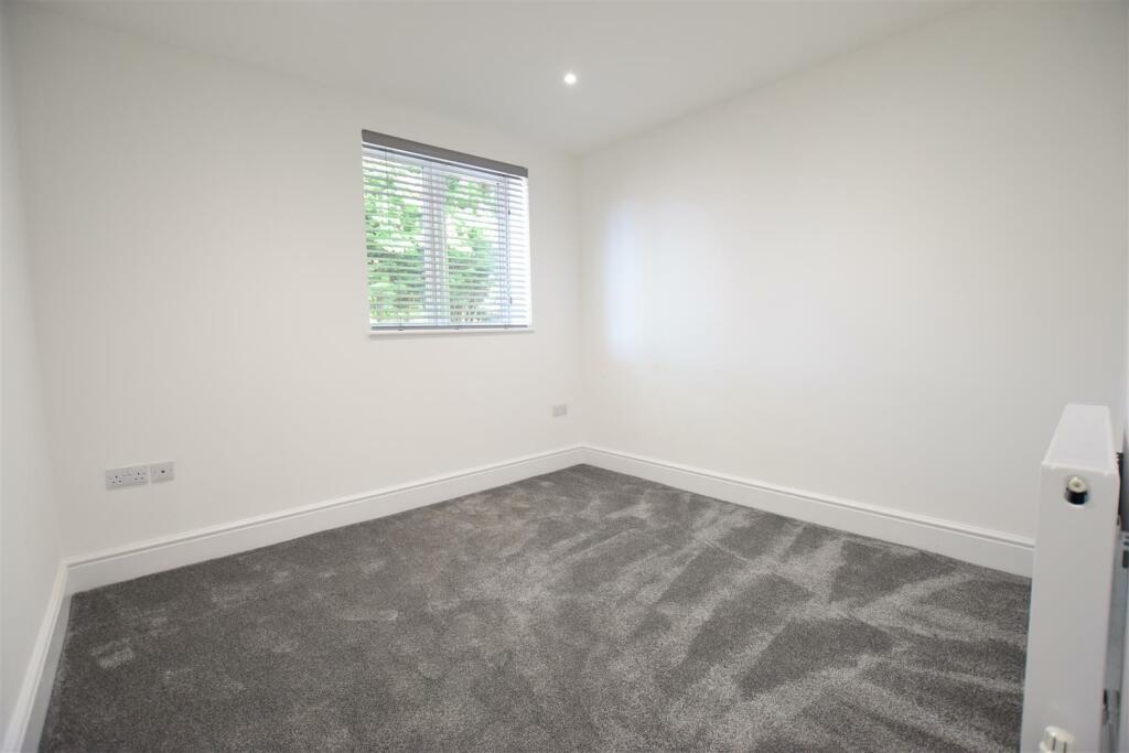 Apt 3, Bedroom.JPG
