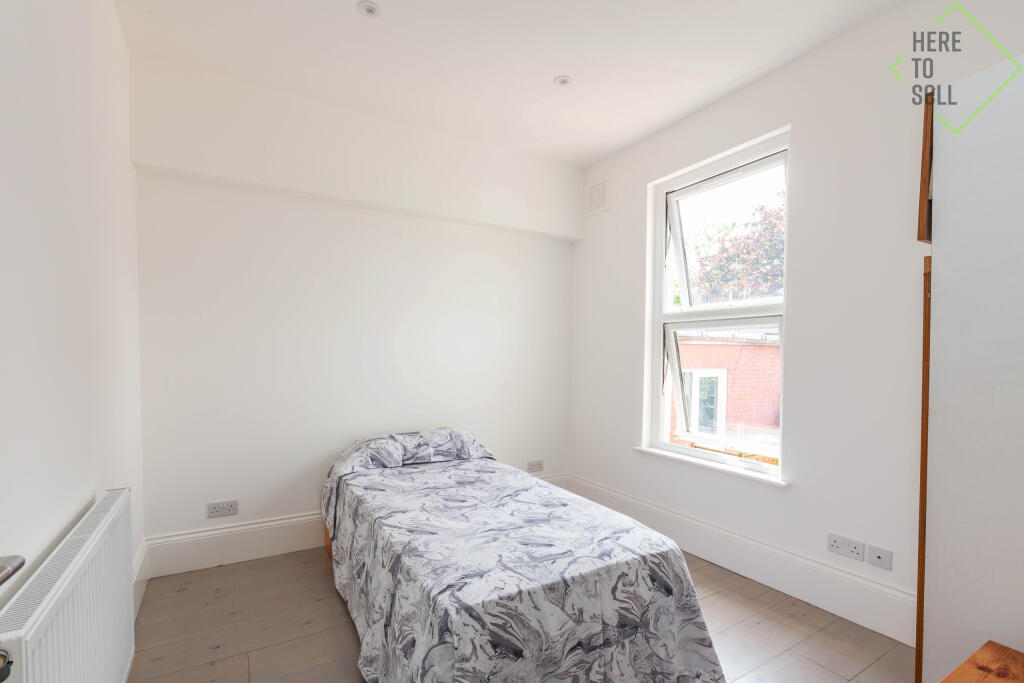 47b Parkland Road, N22 6SU-11