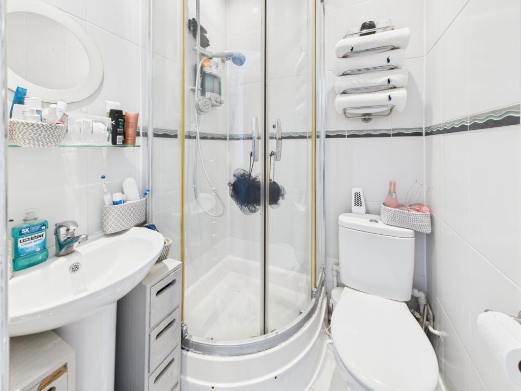 Ensuite Shower Room